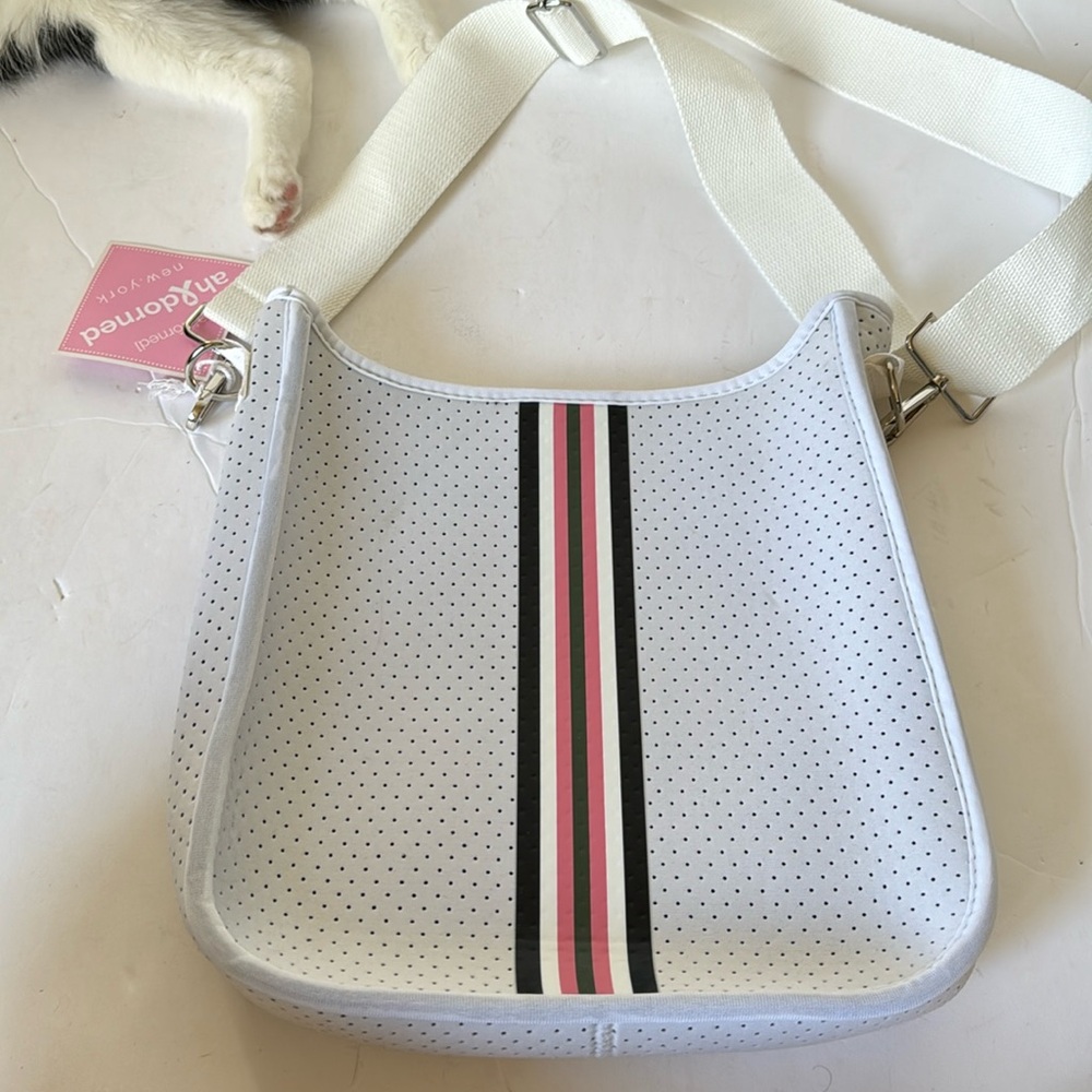 BNWT Ahdorned bag